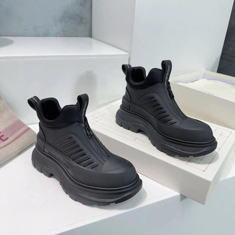 Alexander McQueen Casual Shoes
