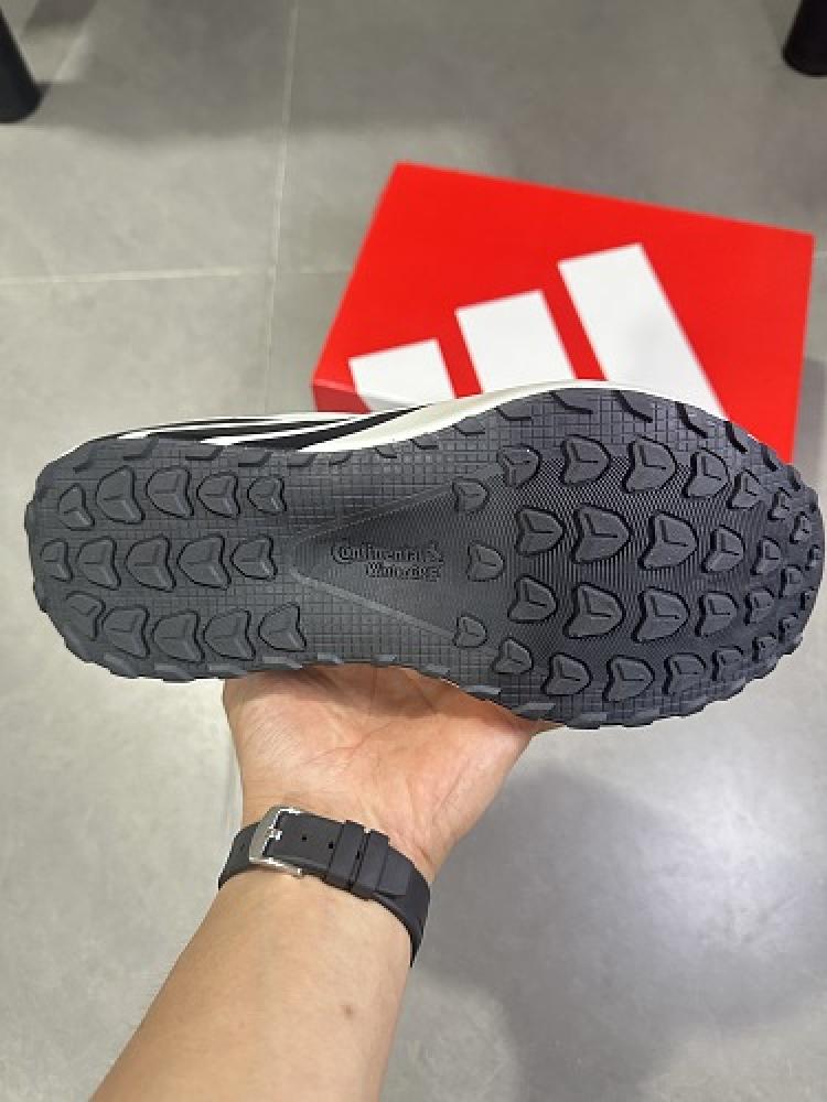 حذاء اديداس adidas HYPERBOOST EDGE