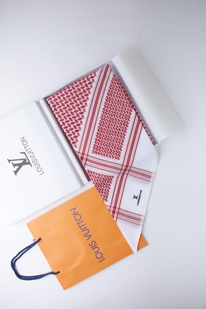 شماغ Louis Vuitton الفاخر - الإصدار الخاص