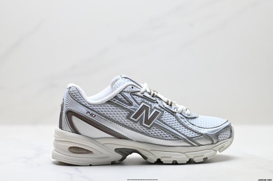 حذاء New Balance 740 | نيو بالانس 740