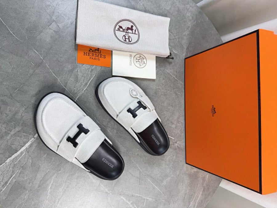 نعال هيرمس Hermès Chypre Suede