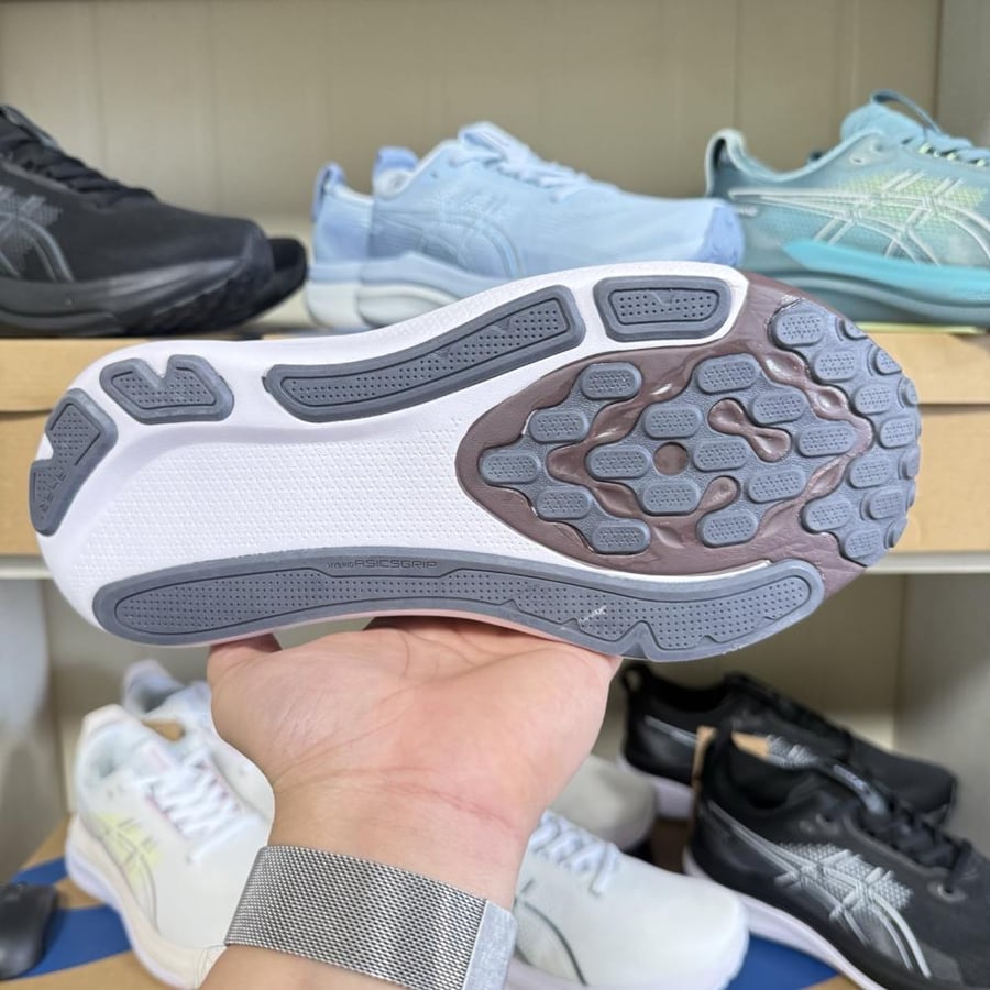 ASICS GEL-KAYANO 33
