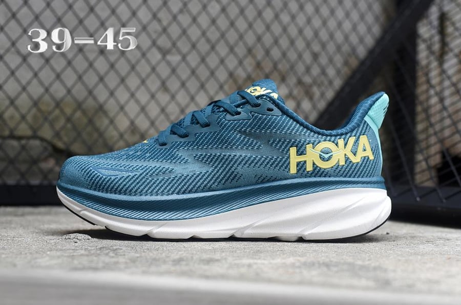 حذاء HOKA Clifton 9