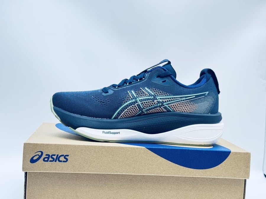 ASICS GEL-KAYANO 33