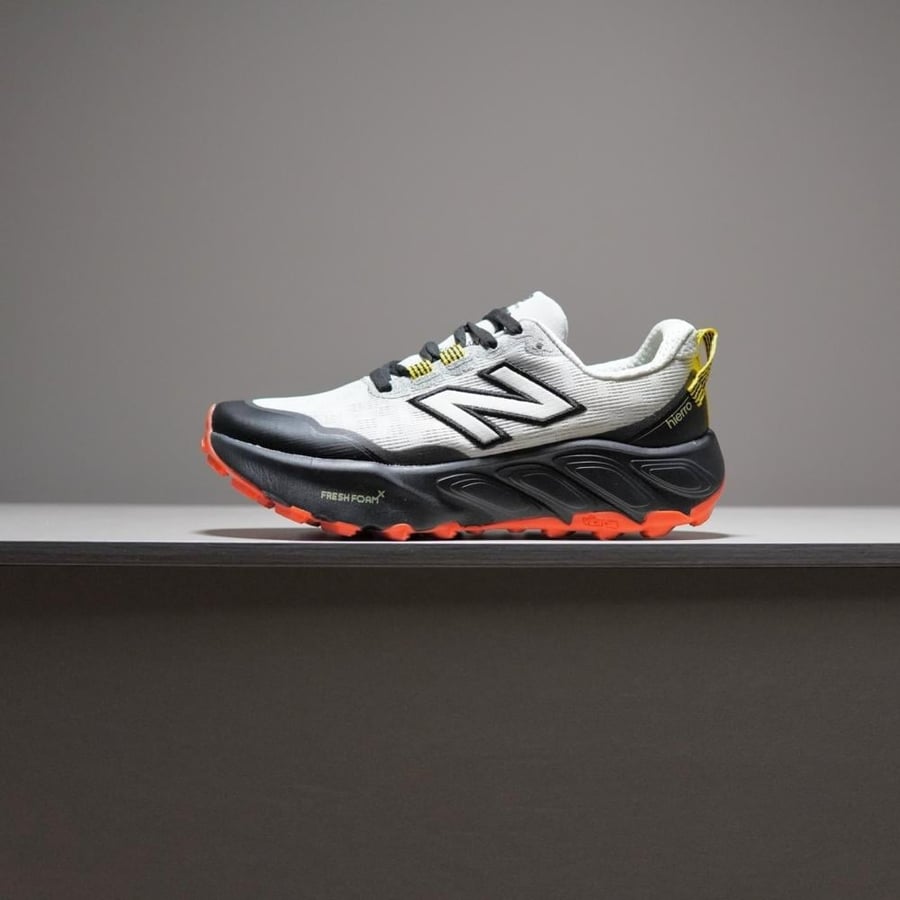 New Balance Hierro V9 shoe
