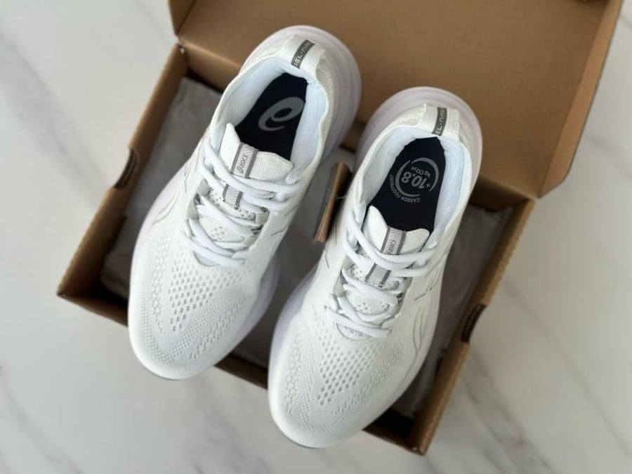 ASICS GEL-KAYANO 31