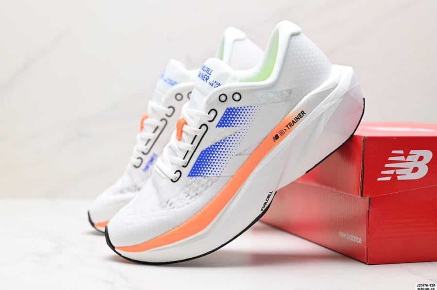 حذاء New Balance FuelCell Rebel v5