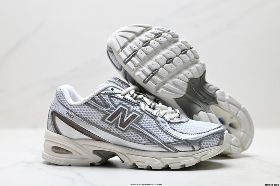 حذاء New Balance 740 | نيو بالانس 740