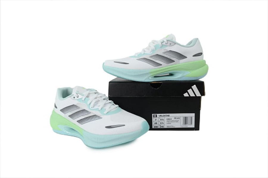 حذاء أديداس adidas VELOSTAR