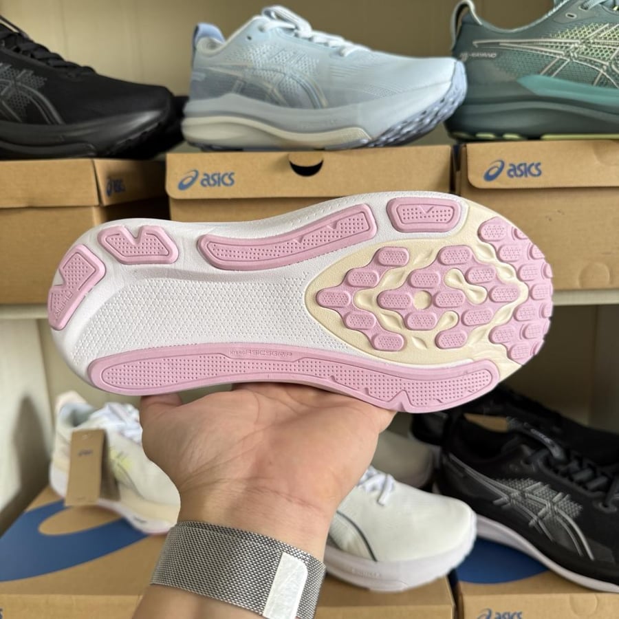 ASICS GEL-KAYANO 33