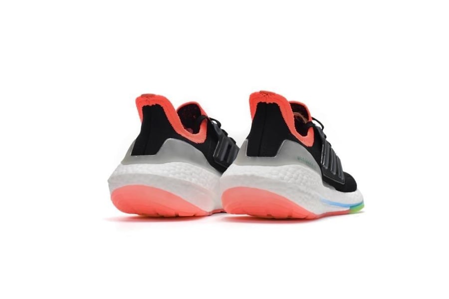 Adidas UltraBoost 22 shoe