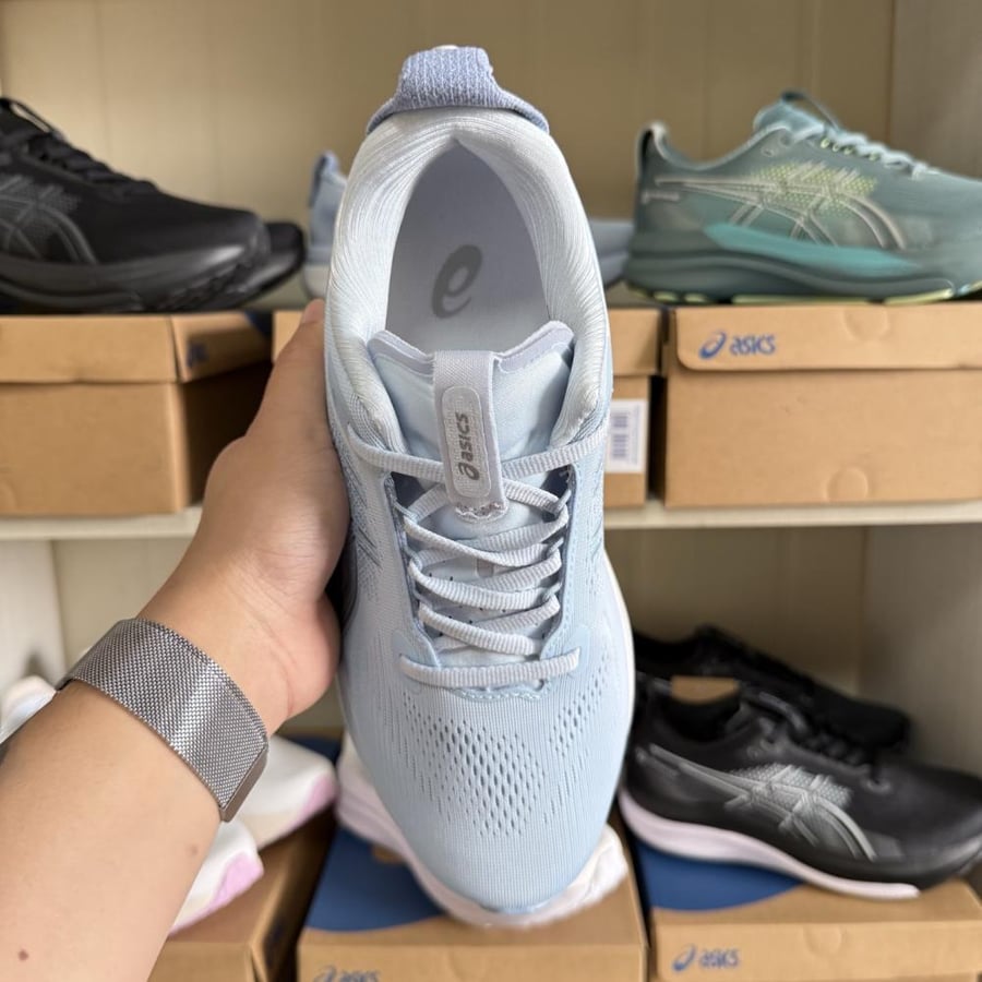 ASICS GEL-KAYANO 33