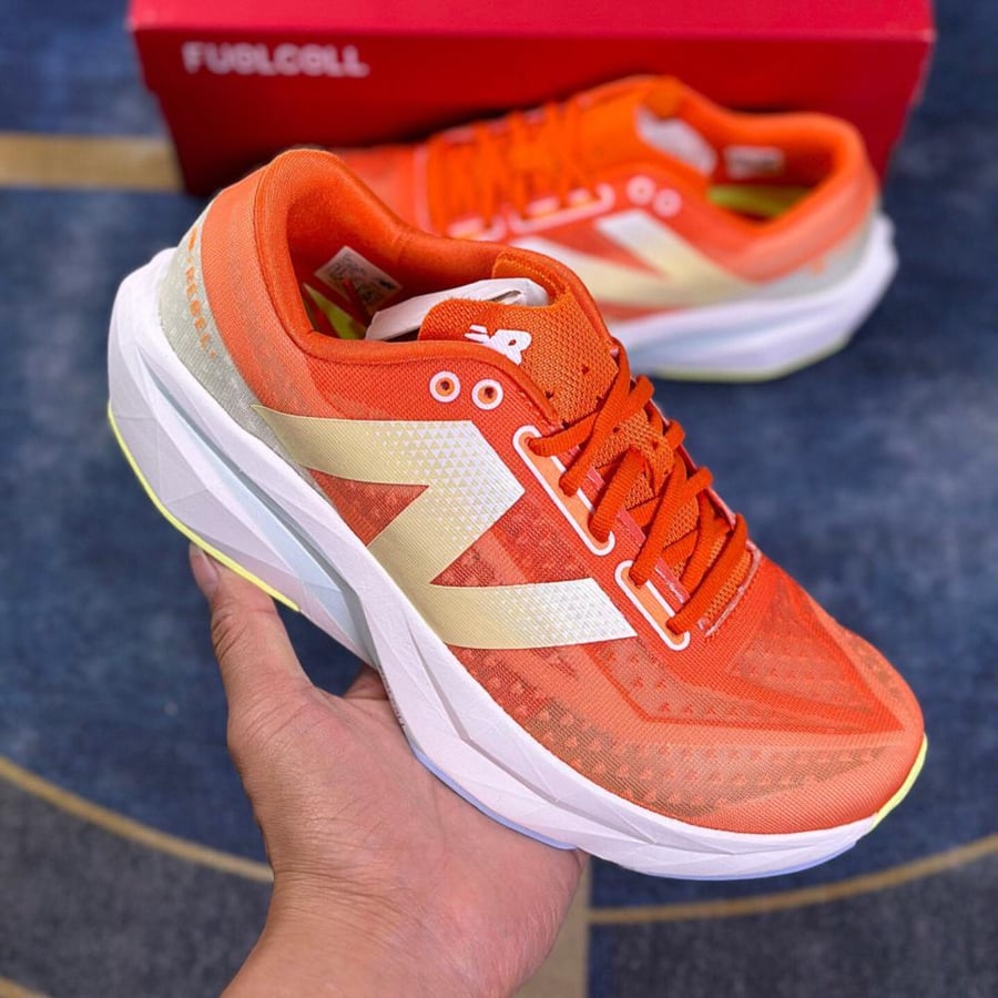 New Balance FuelCell Rebel