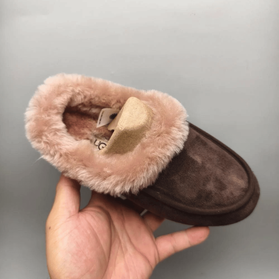 حذاء شتوي UGG