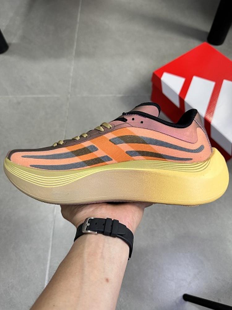 حذاء اديداس adidas HYPERBOOST EDGE