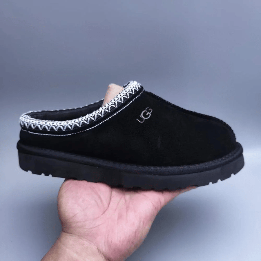 حذاء شتوي UGG