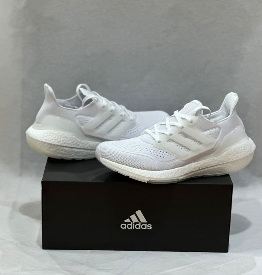 كاجوال اديداس adidas Ultraboost