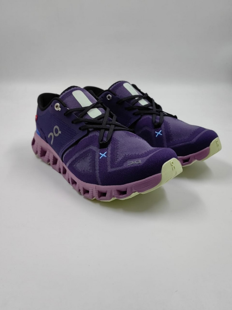 حذاء On Running cloud