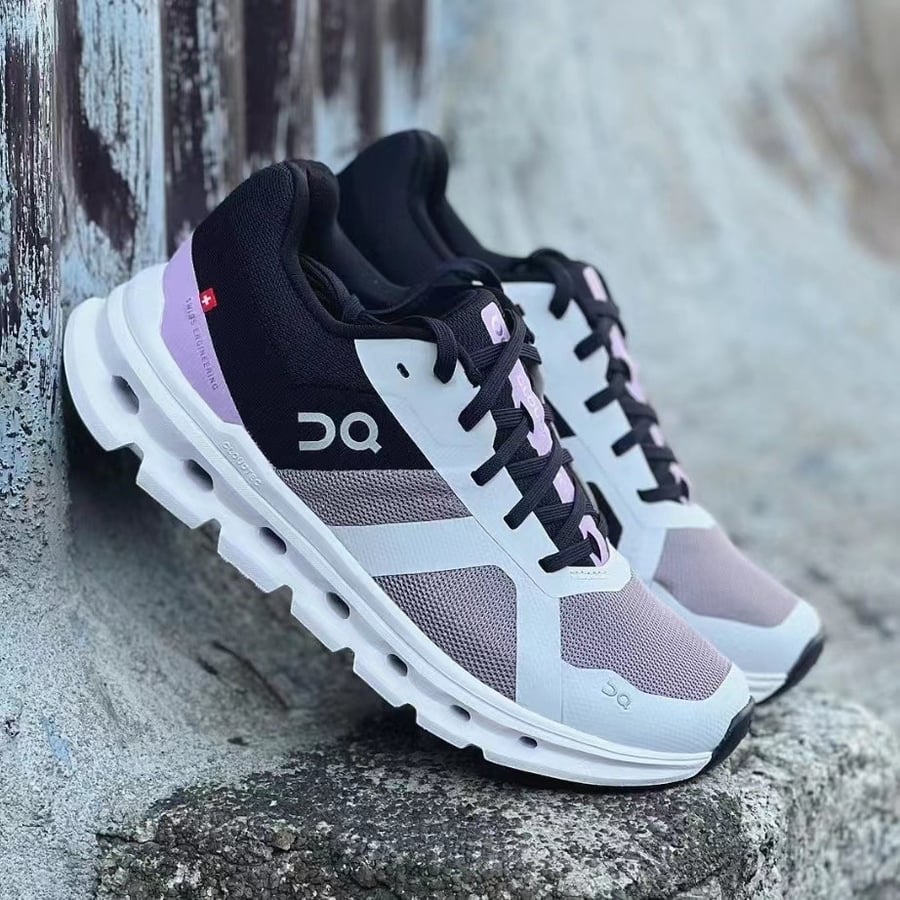حذاء On Running cloud
