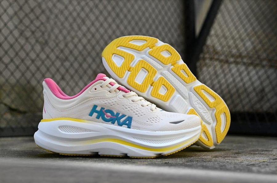 حذاء HOKA Bondi 9
