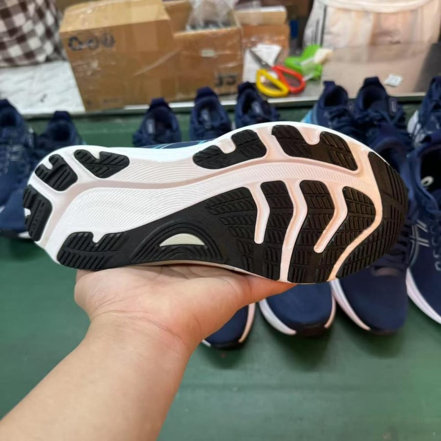 ASICS GEL-KAYANO 32