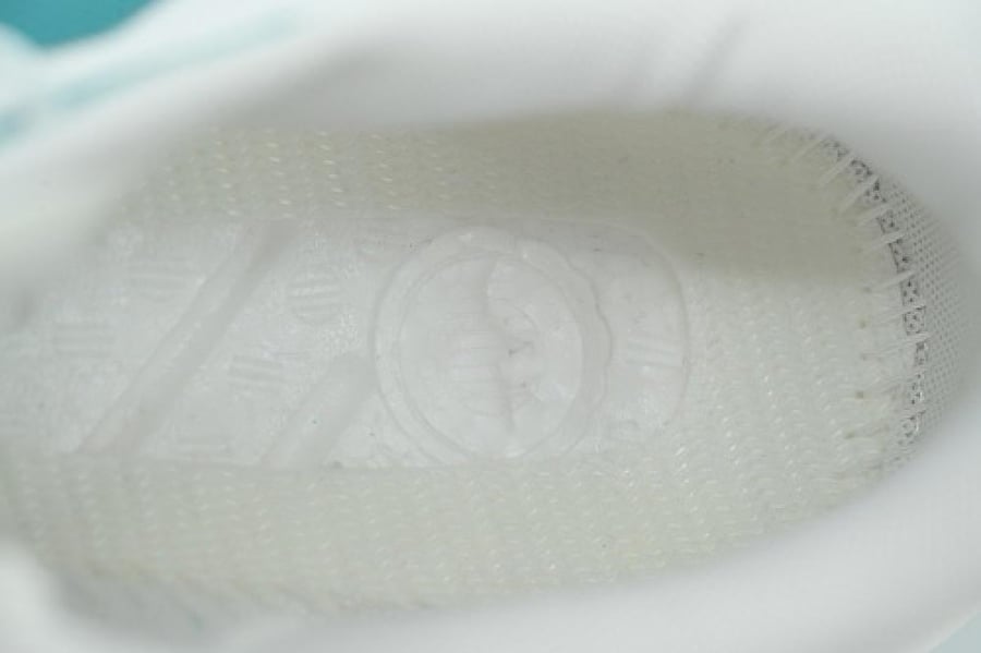 حذاء أديداس adidas VELOSTAR