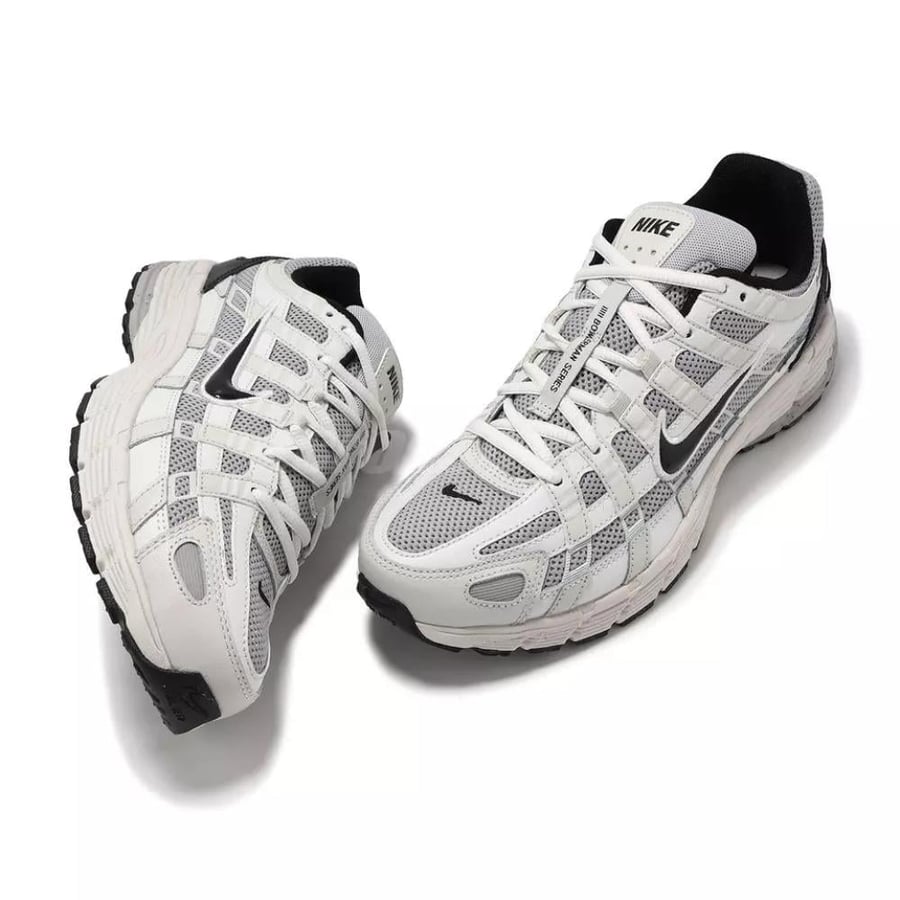 Nike V2K Run shoe