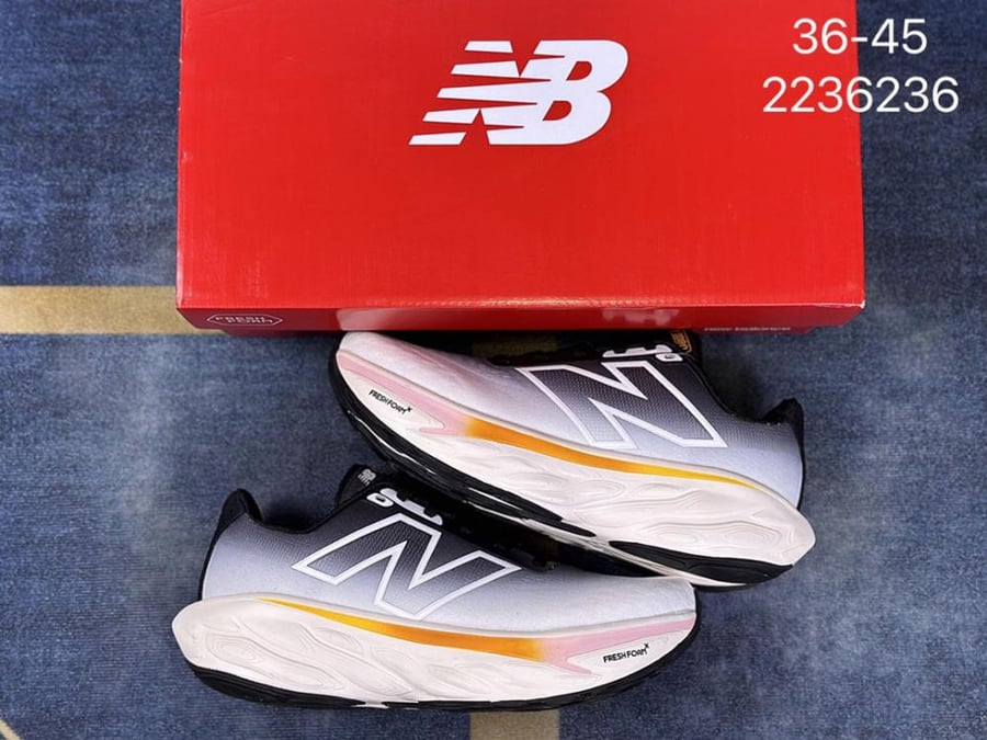 New Balance FuelCell Rebel