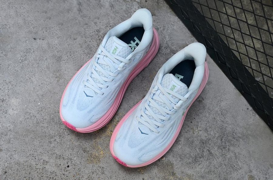 حذاء HOKA Clifton 10