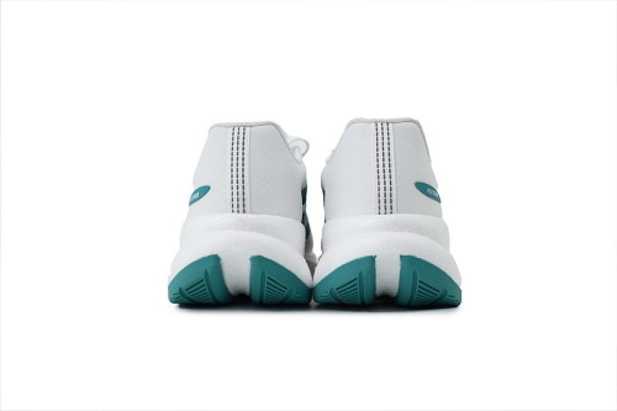 حذاء أديداس adidas VELOSTAR