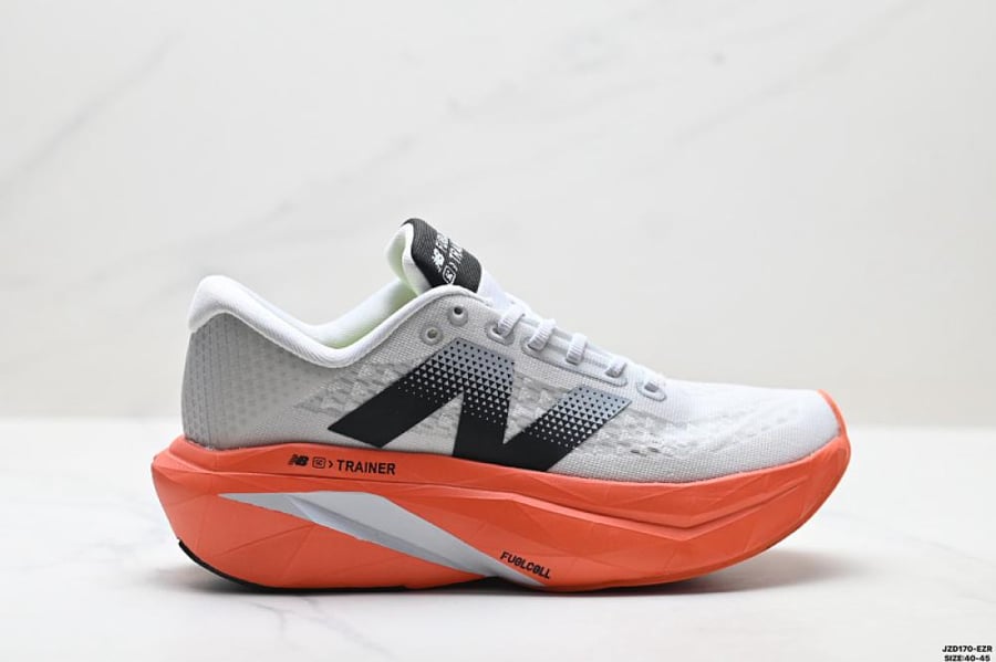 حذاء  New Balance FuelCell Rebel v5