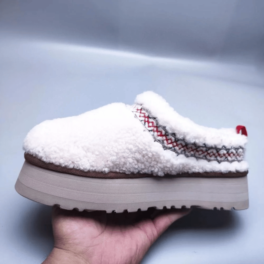 حذاء شتوي UGG
