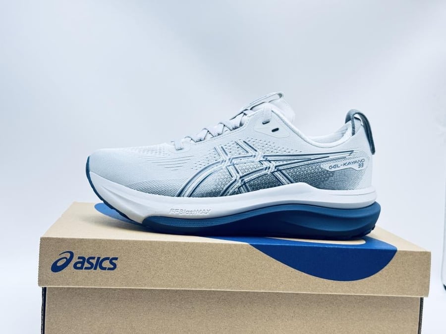 ASICS GEL-KAYANO 33
