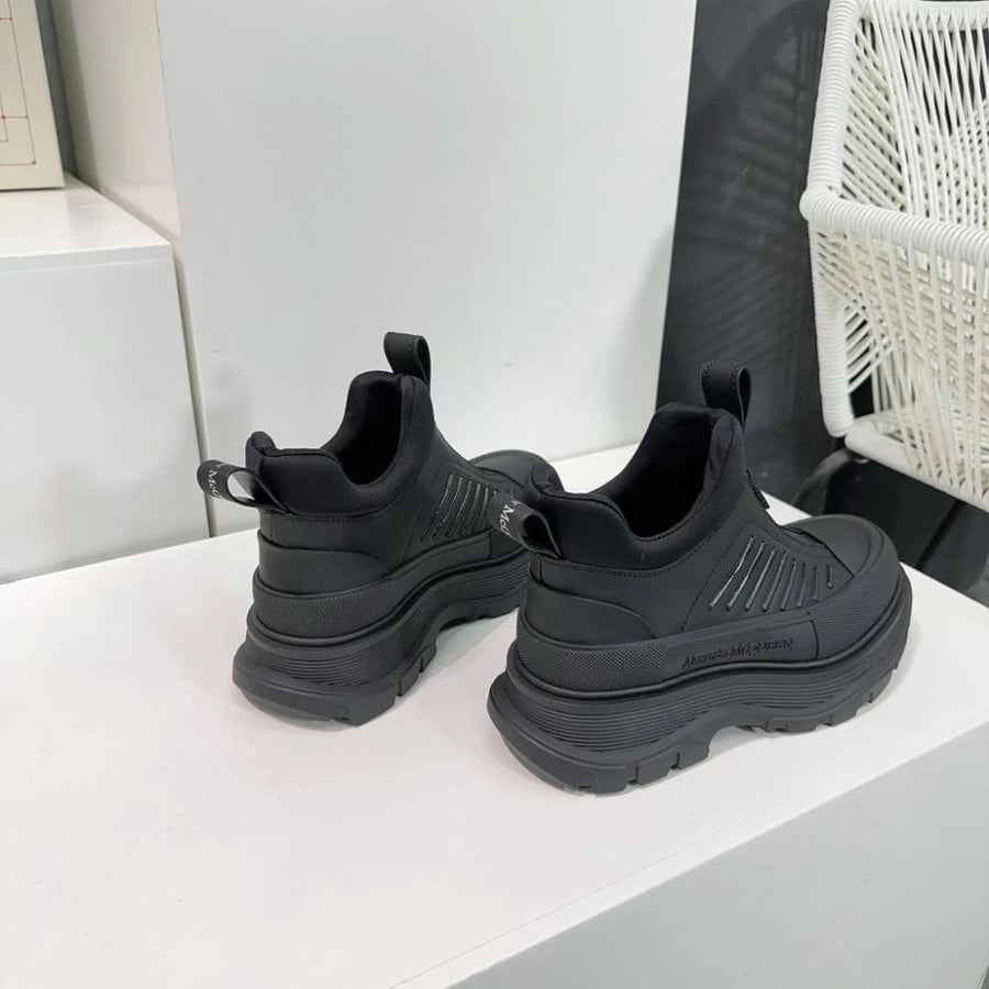 Alexander McQueen Casual Shoes