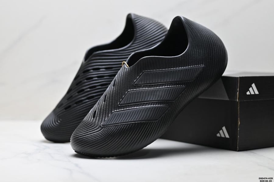 أحذاء  adidas Purechill