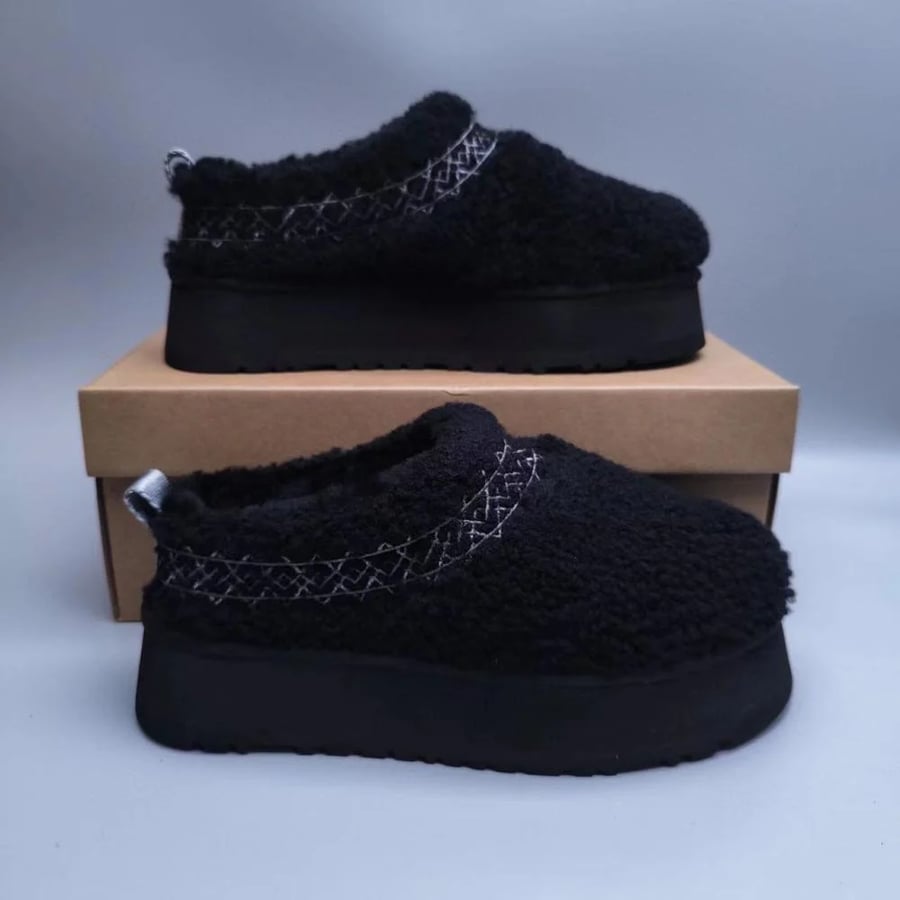 حذاء شتوي UGG
