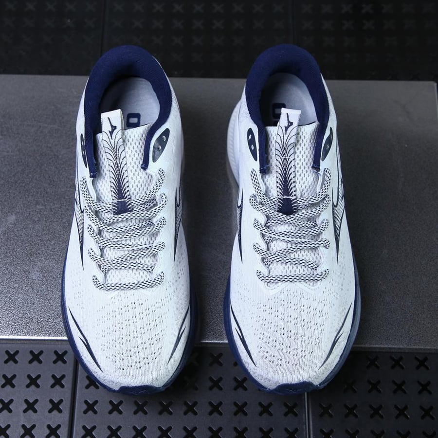 حذاء ميزونو – Mizuno