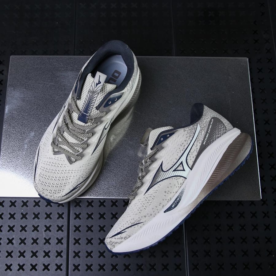 حذاء ميزونو – Mizuno