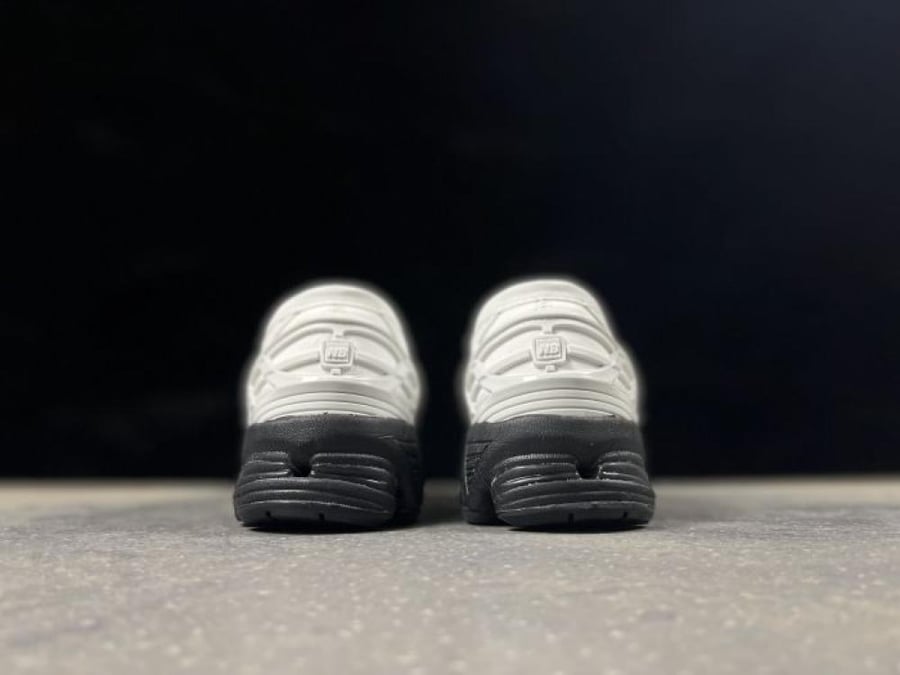 New Balance 1906