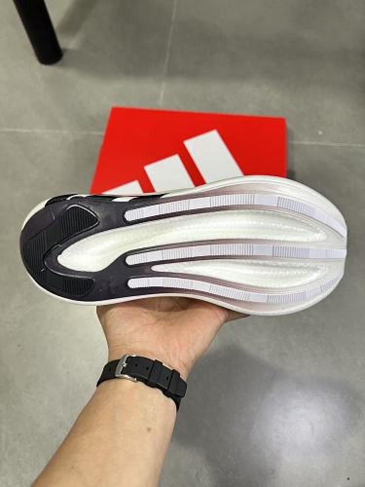 حذاء اديداس adidas HYPERBOOST EDGE