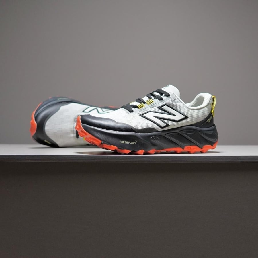 New Balance Hierro V9 shoe