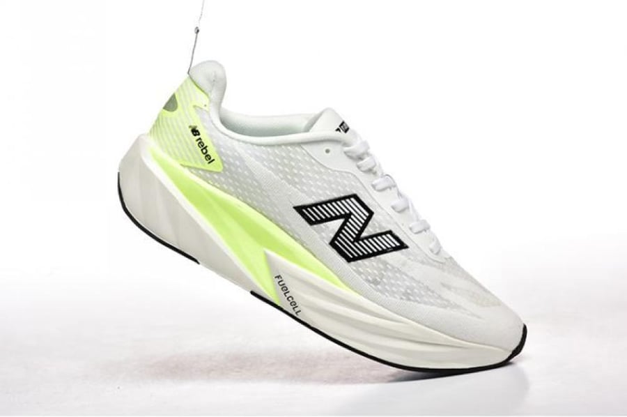 حذاء نيو بالانس New Balance FuelCell SuperComp Elite