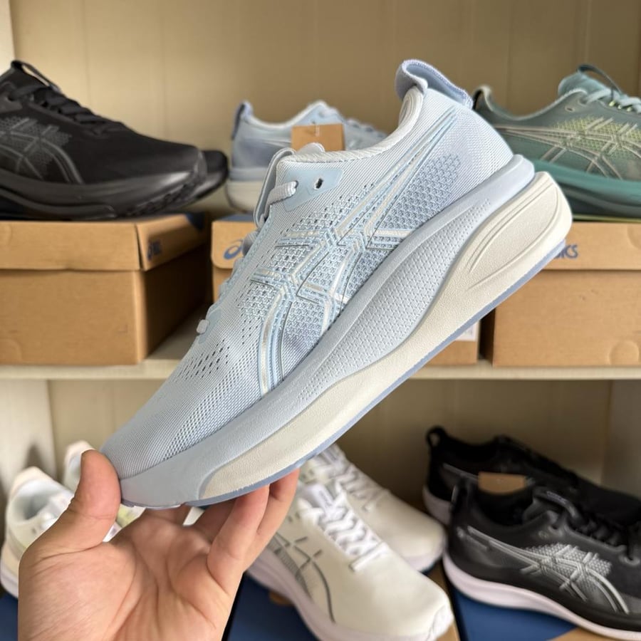 ASICS GEL-KAYANO 33