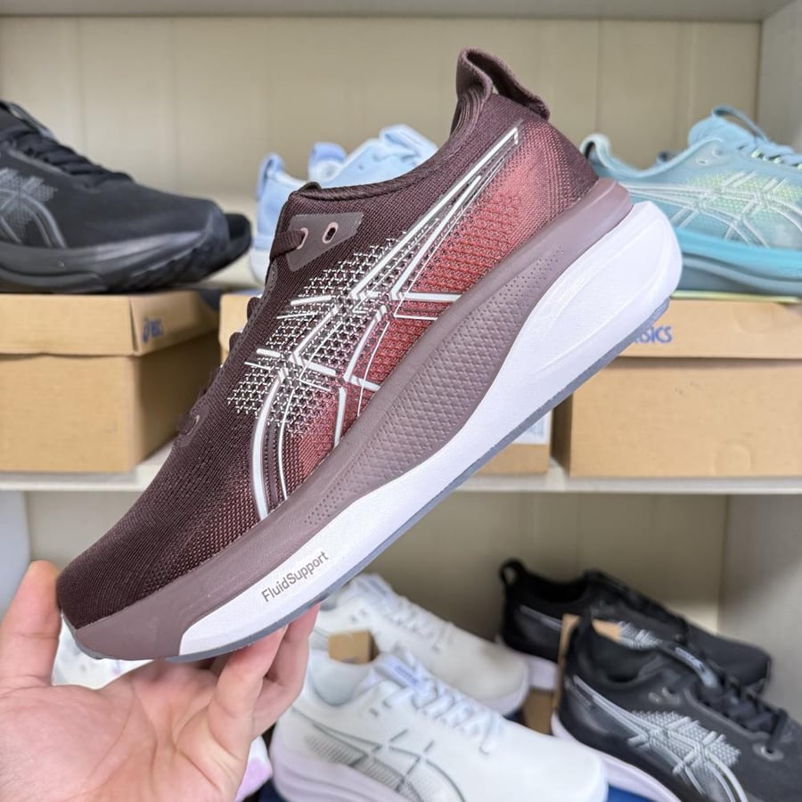 ASICS GEL-KAYANO 33