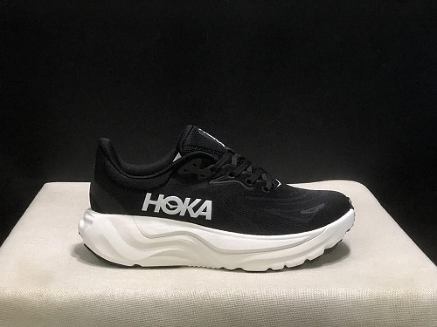 حذاء HOKA Arahi 8