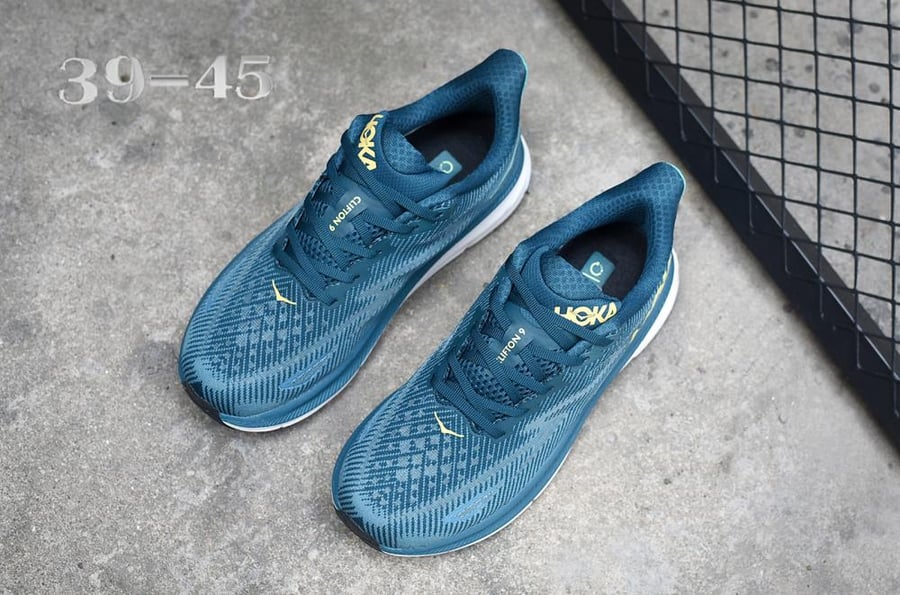 حذاء HOKA Clifton 9