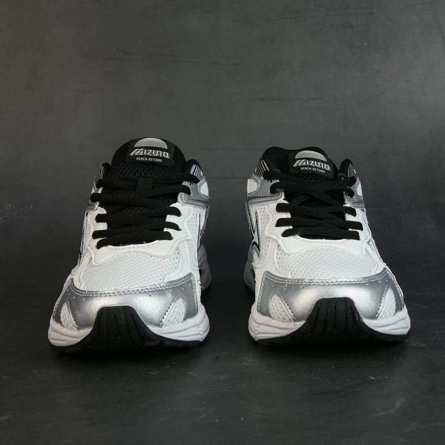 حذاء ميزونو – Mizuno