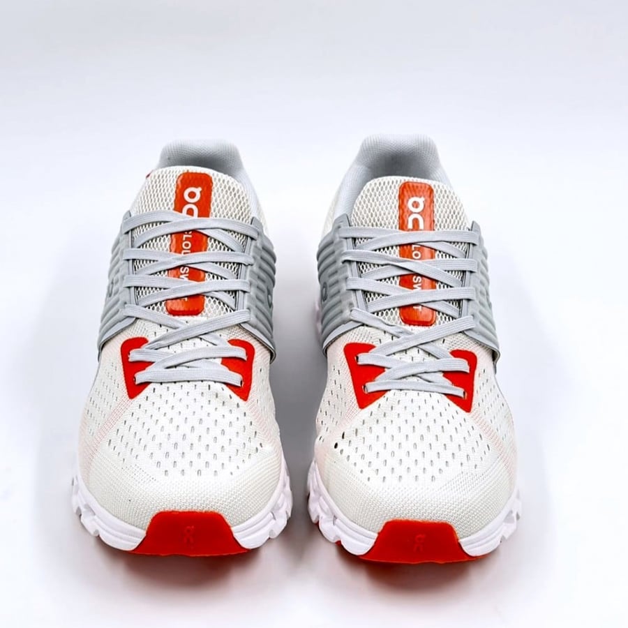 حذاء On Running cloud