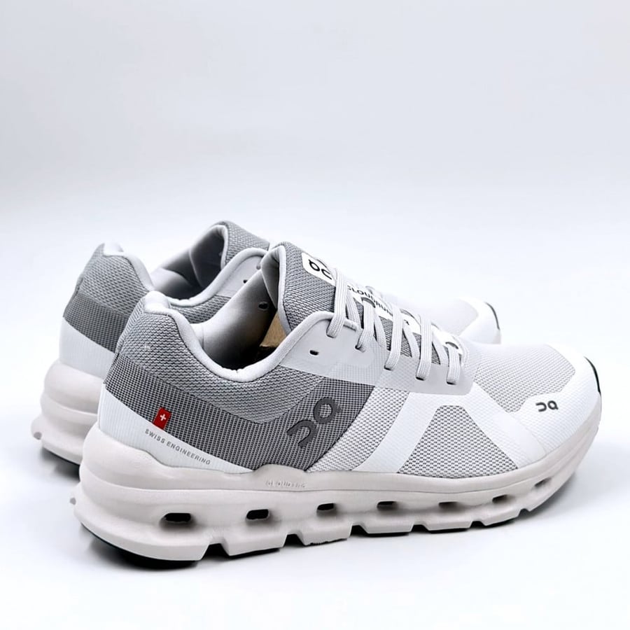 On Running cloud shoe