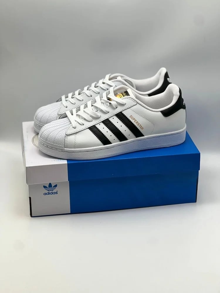 Casual Adidas